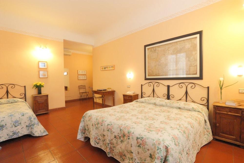 Genesio Hotel